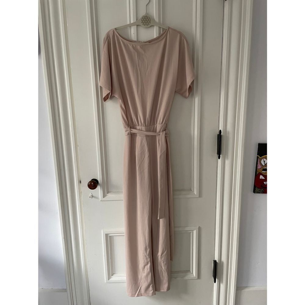 NWOT beige dolman style pants suit w/ belt and wide legs